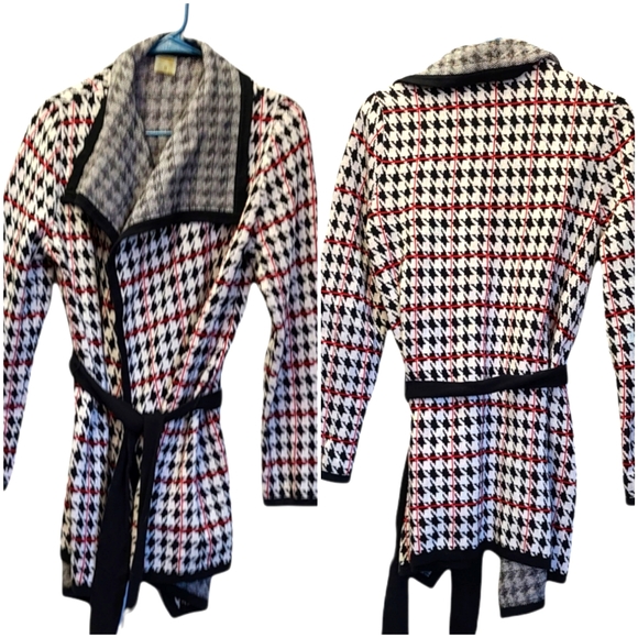 Anne Klein Sweaters - Anne Klein houndstooth pattern sweater